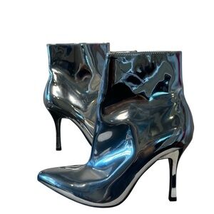 A new Day Silver High Heel Ankle Boots, size 7, faux leather, NWOT